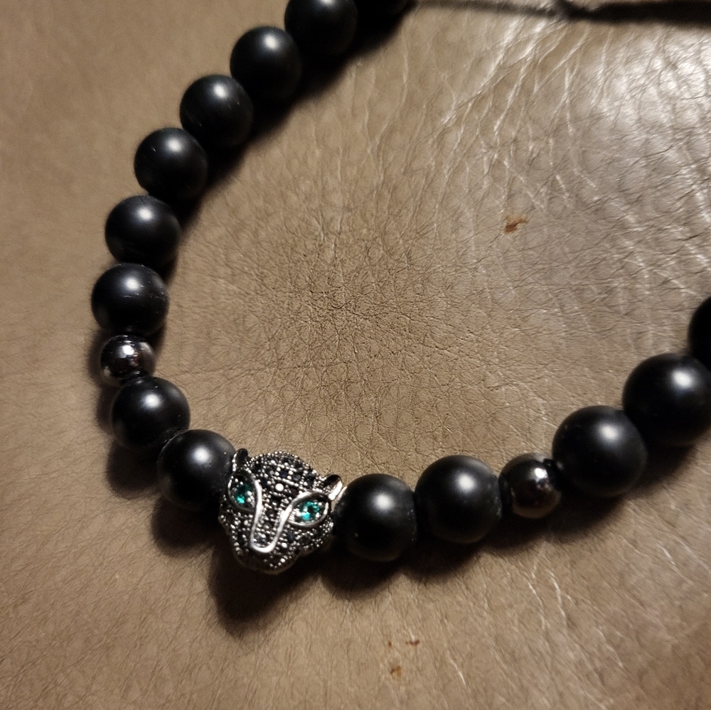 Black Beaded Lion Head Bracelet